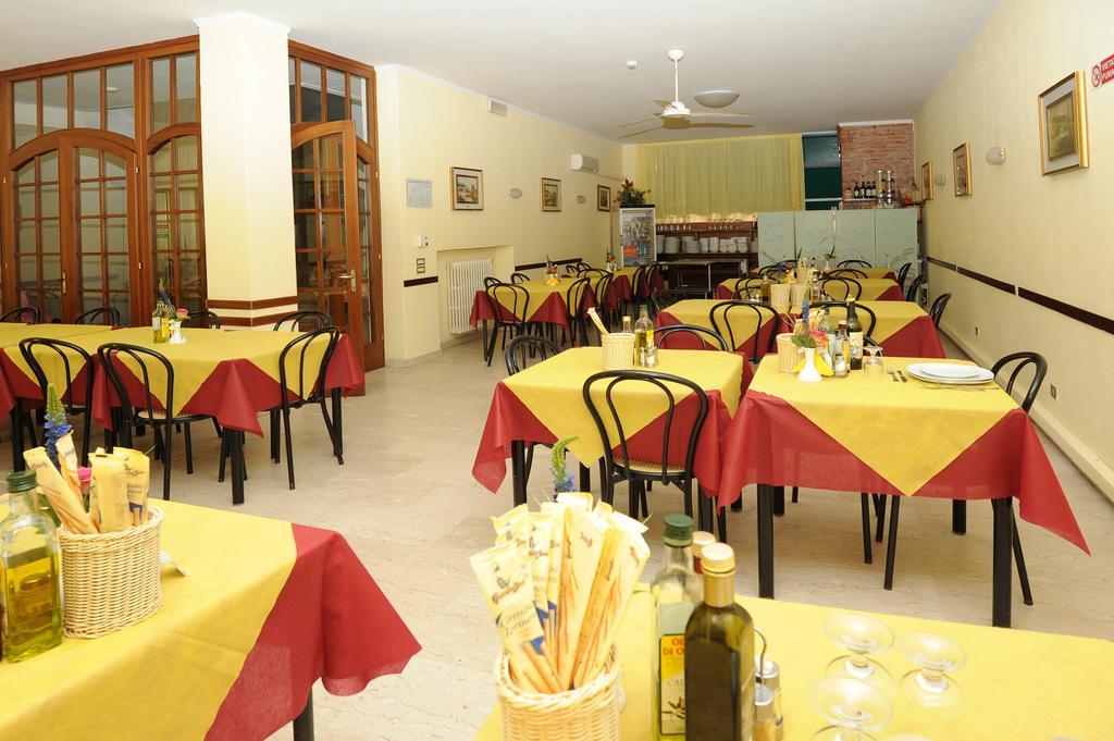 Hotel Marina Montecatini Terme Exteriör bild